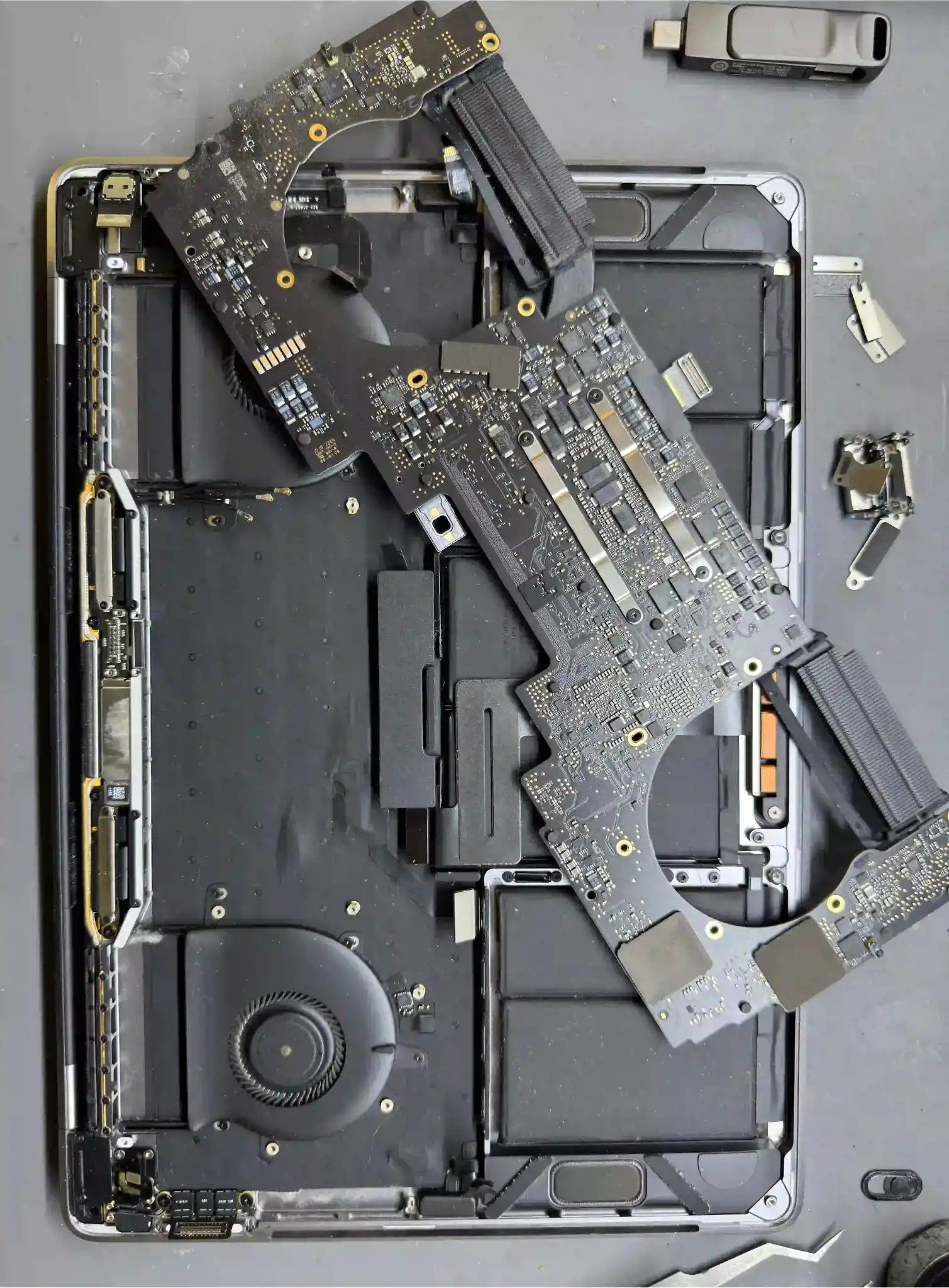 MacBook logic-board repair Process at MacTech Pro Dubai